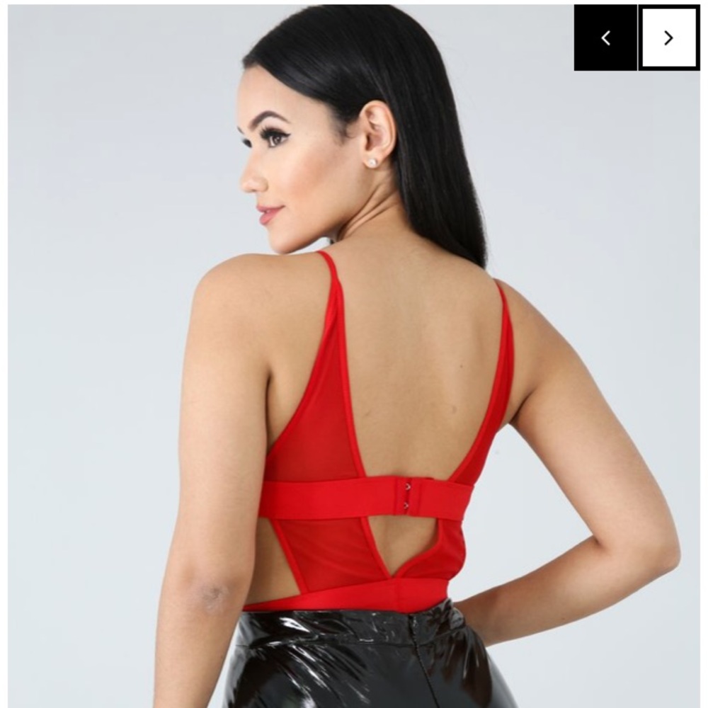❌SOLD❌Red caged sheer bodysuit - Picture 4 of 7